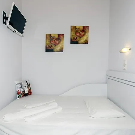 Dallas Valtos Studios Párga Room photo