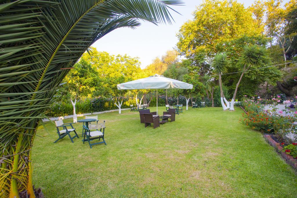 Dallas Valtos Studios Parga