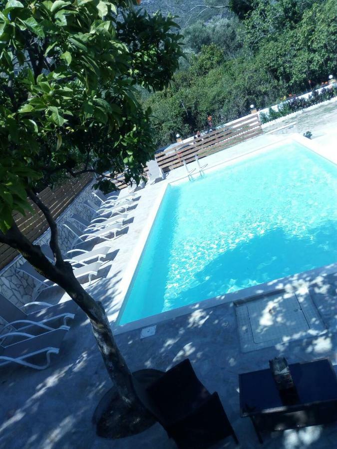 Dallas Valtos Studios Parga