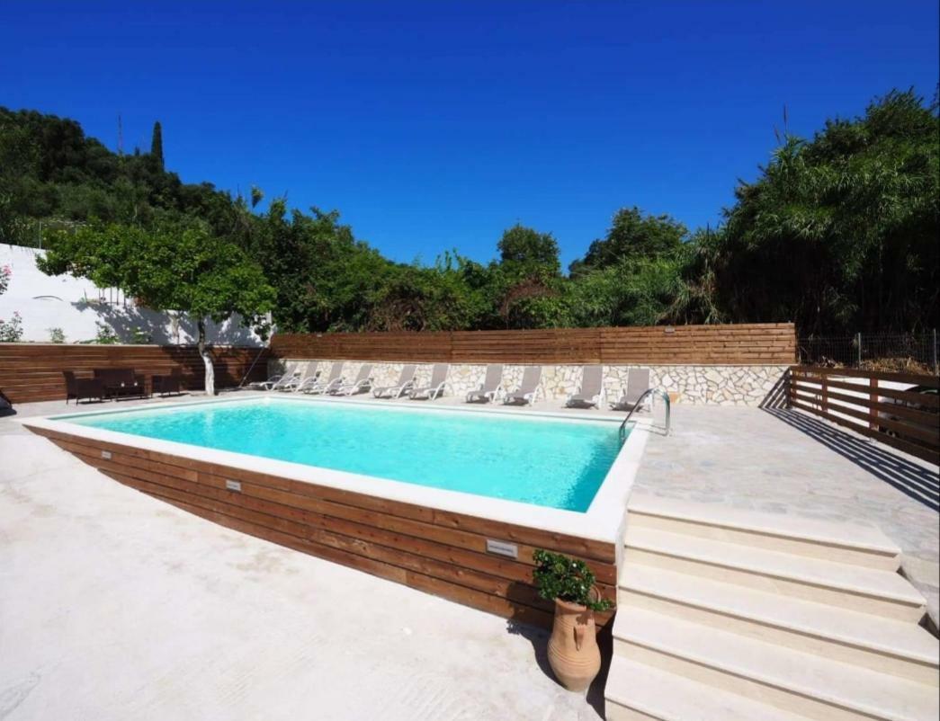 Dallas Valtos Studios Apartment Parga