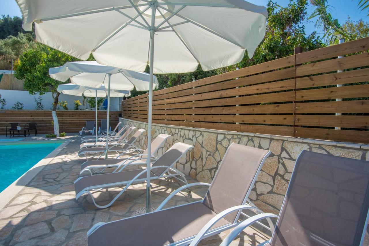 Dallas Valtos Studios Apartment Parga